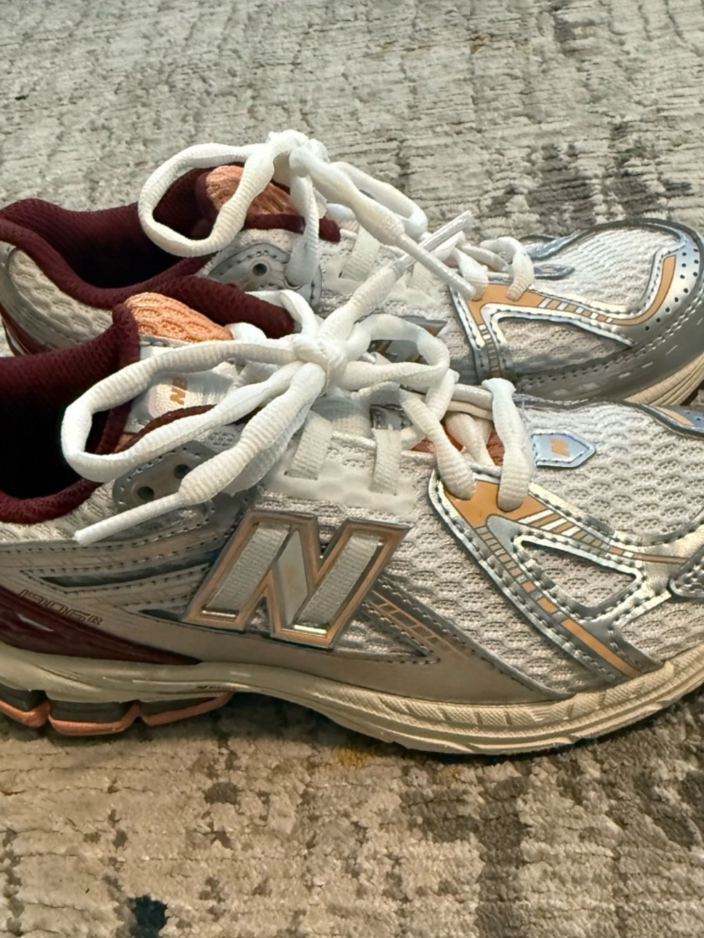 Girls New Balance 1906R Silver Metallic Monarch Burgundy  size 13